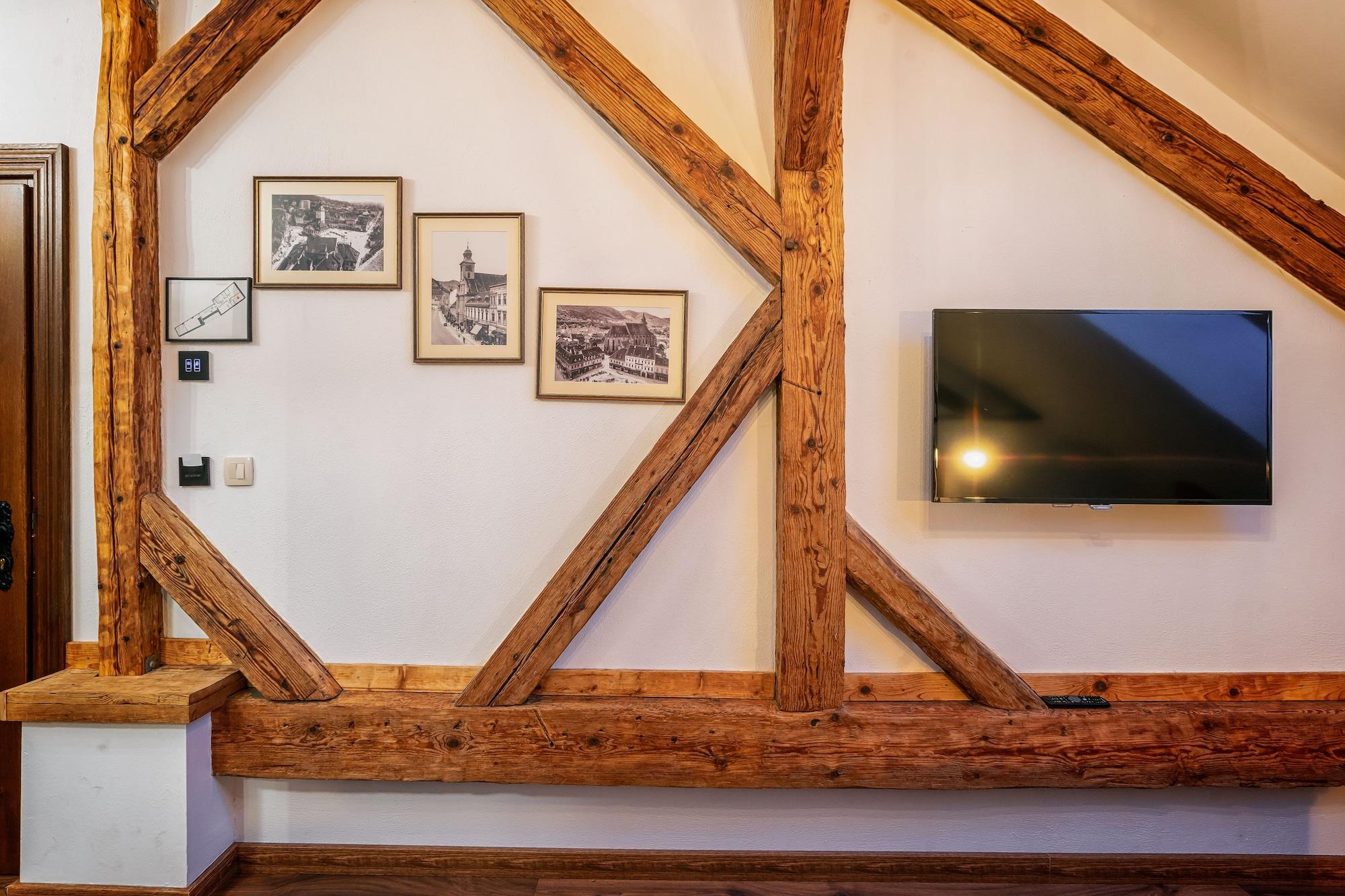 Hotel Boutique Casa Chitic -Hotel And Restaurant Str Johann Gott Nr7 Brasov Bagian luar foto