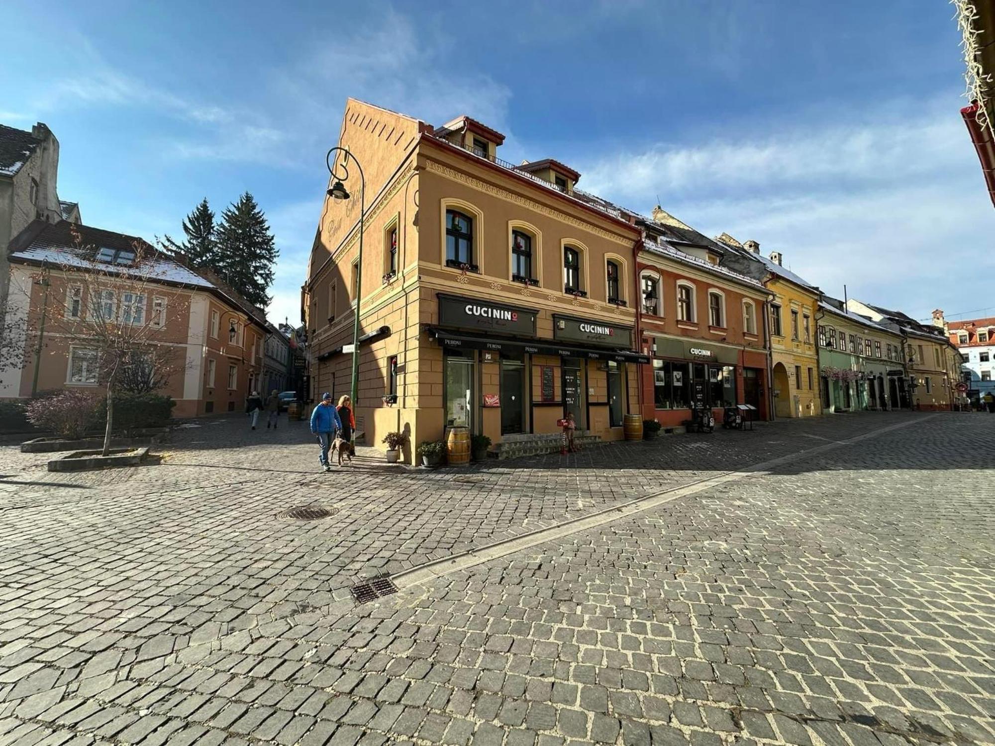 Hotel Boutique Casa Chitic -Hotel And Restaurant Str Johann Gott Nr7 Brasov Bagian luar foto