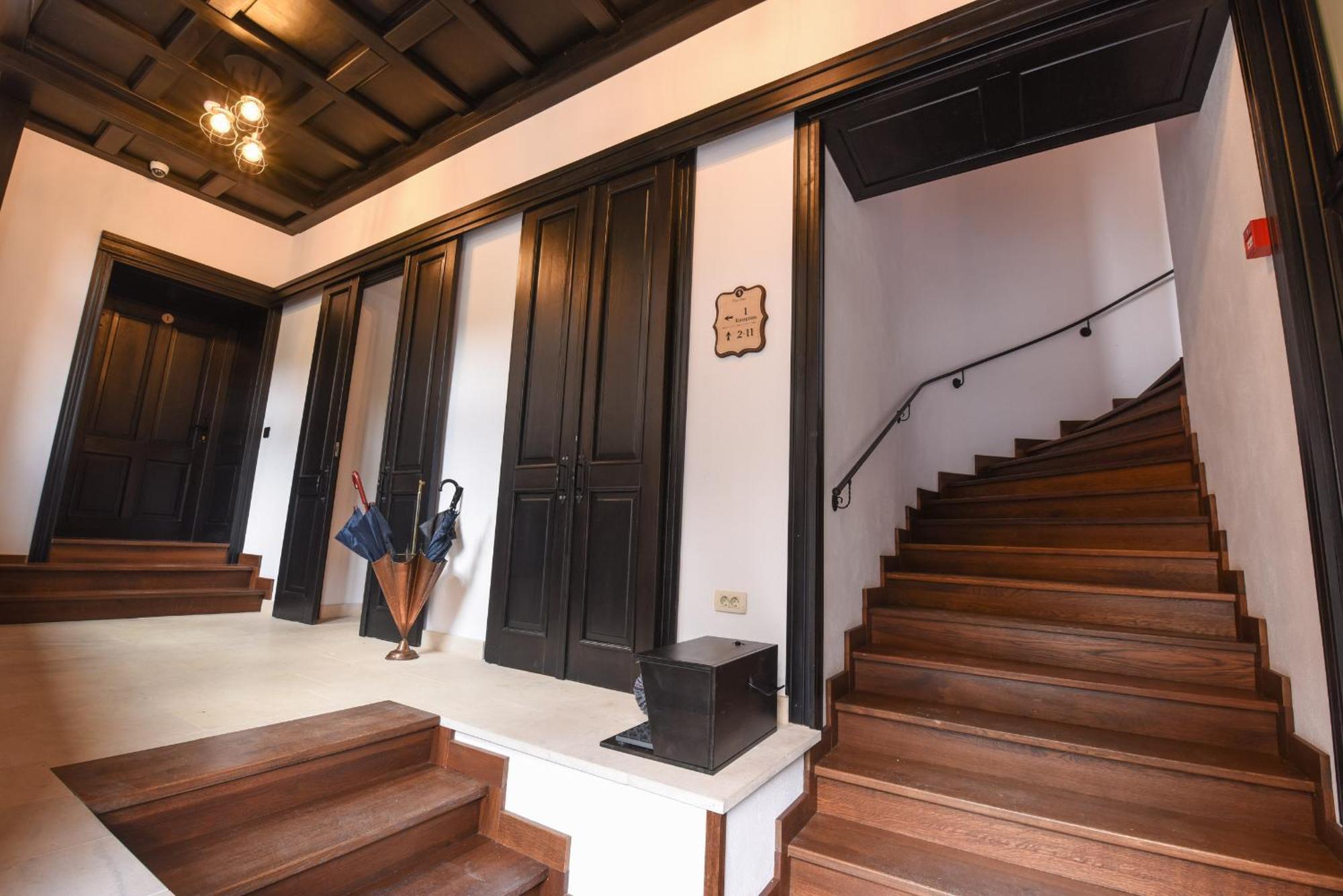 Hotel Boutique Casa Chitic -Hotel And Restaurant Str Johann Gott Nr7 Brasov Bagian luar foto